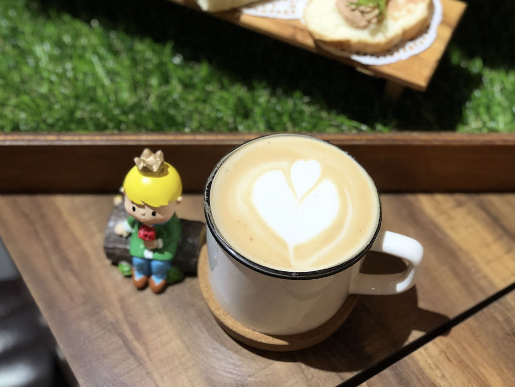 [台北大安] 璐露野生活 LULUYELIFE CAFÉ華麗夢幻的派對野餐桌 / 野餐餐廳 / 輕食三明治 / 可外帶外送