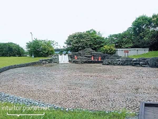 內湖運動公園親水區2.jpg