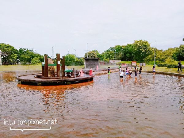 內湖運動公園親水區.jpg