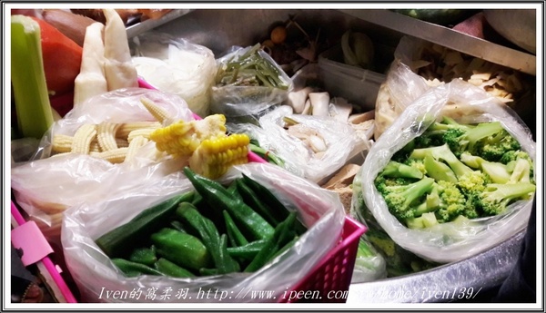 欲罷不能鹹水雞 (北市大安店)：《捷運大安站小吃》下班後的輕食小吃-『欲罷不能鹹水雞』