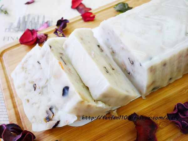 【台南美食】台南伴手禮 德祿蘿蔔糕 古早味 純手工製作 真材實料 (10).JPG