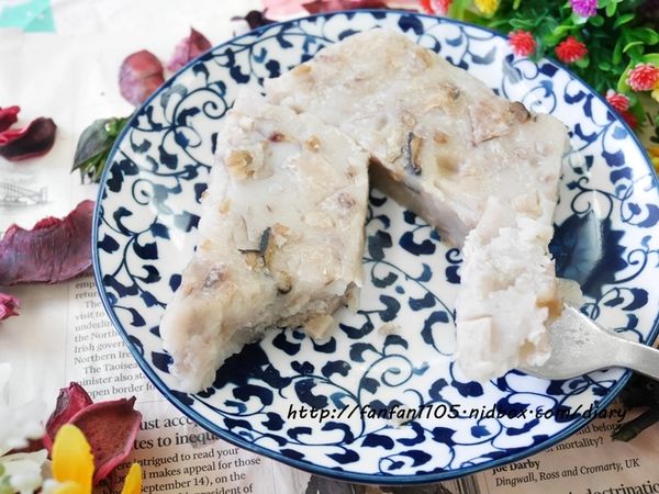 【台南美食】台南伴手禮 德祿蘿蔔糕 古早味 純手工製作 真材實料 (16).JPG