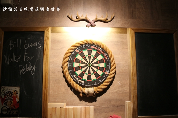 綠洲酒館：大安區好有文藝氣息的酒Bar『The oasis tavern 綠洲酒館』現場爵士樂表演/捷運大安站