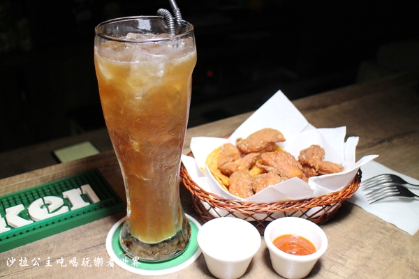 綠洲酒館：大安區好有文藝氣息的酒Bar『The oasis tavern 綠洲酒館』現場爵士樂表演/捷運大安站