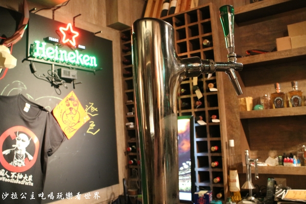 綠洲酒館：大安區好有文藝氣息的酒Bar『The oasis tavern 綠洲酒館』現場爵士樂表演/捷運大安站