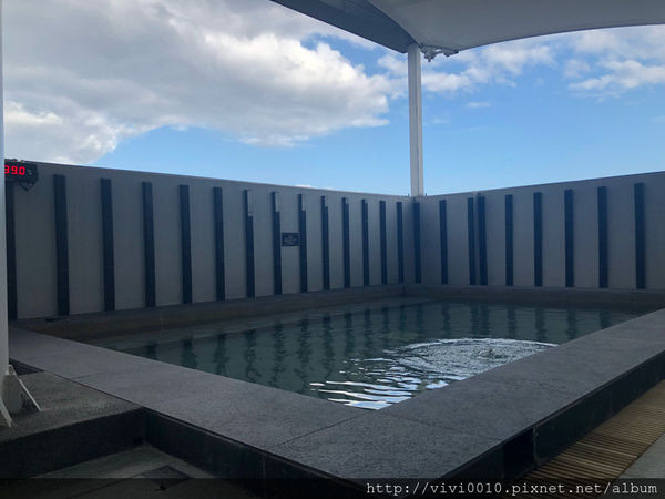 圓圓家出去玩-<礁溪住宿>最高景觀風呂，礁溪麒麟大飯店，冷冷的天就是要泡溫泉玩水去!