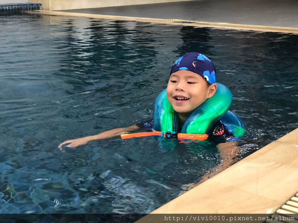 圓圓家出去玩-<礁溪住宿>最高景觀風呂，礁溪麒麟大飯店，冷冷的天就是要泡溫泉玩水去!