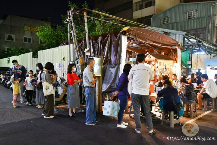 超人氣夜市排隊美食，爆漿起士牛肉丸佐香濃咖哩，好吃到不行!