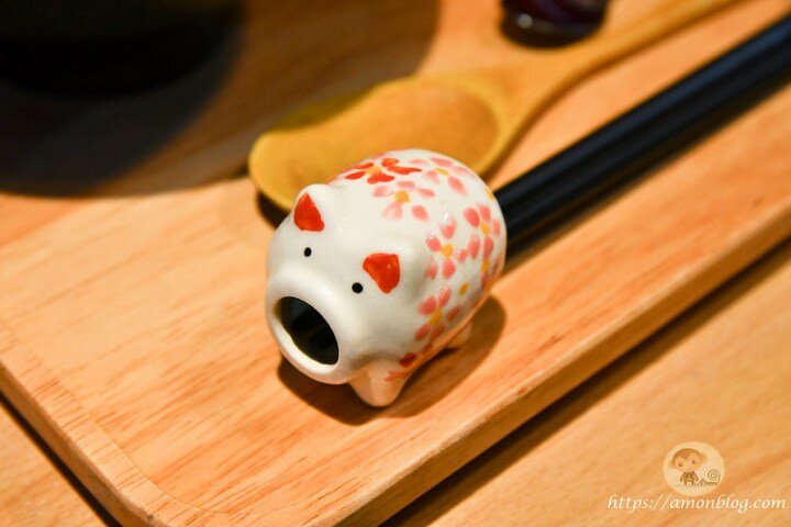 超人氣夜市排隊美食，爆漿起士牛肉丸佐香濃咖哩，好吃到不行!