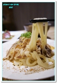 麵殿：信義安和拉麵烏龍麵．不只是吃麵，更具多項特色的美食之家──麵殿