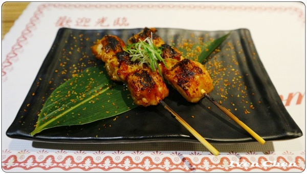 麵殿:《信義安和拉麵烏龍麵》讓人心滿意足的豚骨叉燒拉麵\銷魂生牛肉\直火燒肉丼\『麵殿』是美味的殿堂