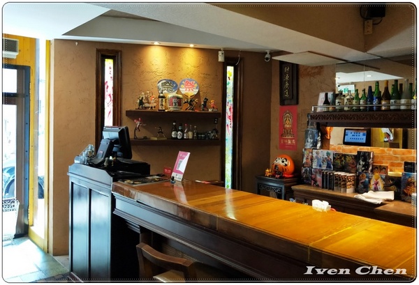 麵殿:《信義安和拉麵烏龍麵》讓人心滿意足的豚骨叉燒拉麵\銷魂生牛肉\直火燒肉丼\『麵殿』是美味的殿堂