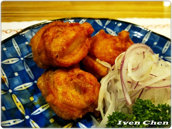 麵殿:《信義安和拉麵烏龍麵》讓人心滿意足的豚骨叉燒拉麵\銷魂生牛肉\直火燒肉丼\『麵殿』是美味的殿堂