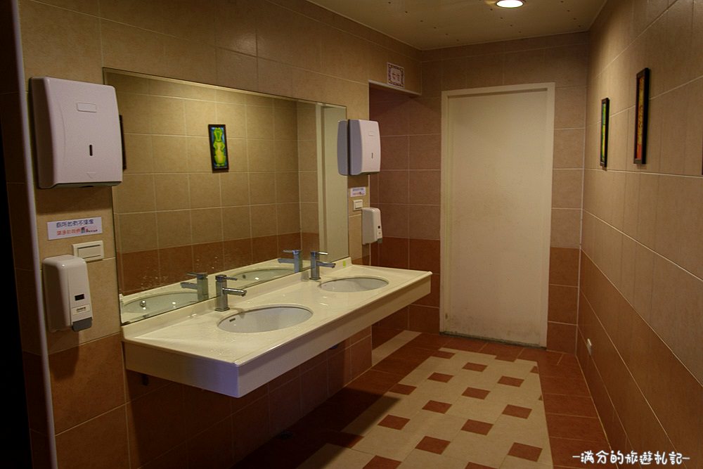 新竹關西景點》宏晟菇業休閒園區 LOVE草原咖啡下午茶 親子沙坑戲水遊樂趣 - 滿分的旅遊札記