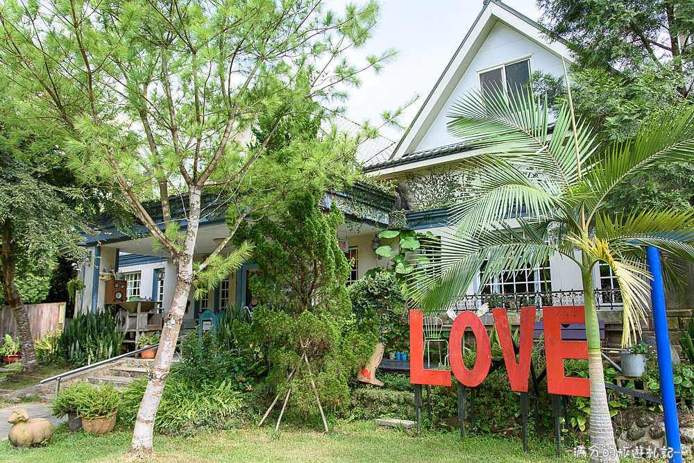 新竹關西景點》宏晟菇業休閒園區 LOVE草原咖啡下午茶 親子沙坑戲水遊樂趣 - 滿分的旅遊札記