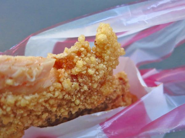 【新莊美食】芳味大Size雞排-比臉還要大的超大雞排