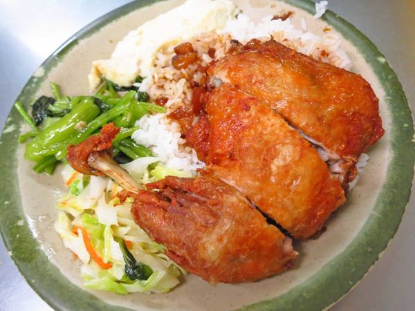 【台北美食】裕豐魯肉飯-每到用餐時間大排長龍的小吃店