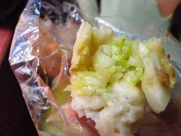 【台北美食】鍾家原上海生煎包-隱藏在士林夜市巷弄的水煎包