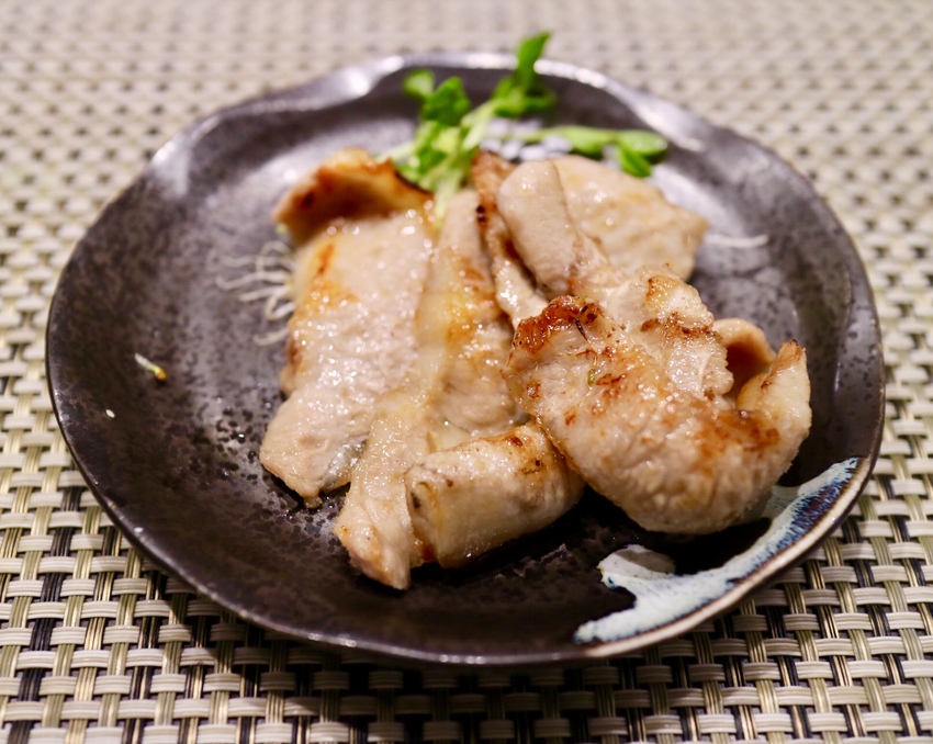 【原月日式頂級帝王蟹燒烤吃到飽】鹽蔥牛舌、肋眼牛排任你吃，桌邊專業代烤，輕鬆享受美食 - 邦妮2兔