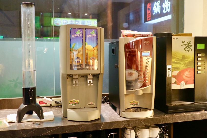 【原月日式頂級帝王蟹燒烤吃到飽】鹽蔥牛舌、肋眼牛排任你吃，桌邊專業代烤，輕鬆享受美食 - 邦妮2兔