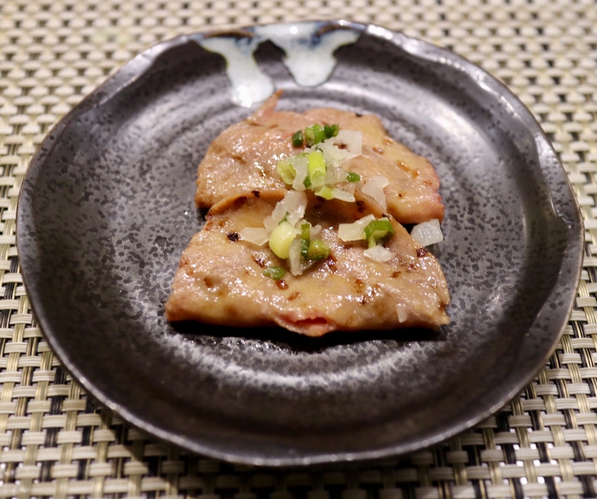 【原月日式頂級帝王蟹燒烤吃到飽】鹽蔥牛舌、肋眼牛排任你吃，桌邊專業代烤，輕鬆享受美食 - 邦妮2兔