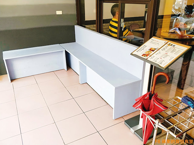 [食記] 苗栗竹南 - 連紀六今鍋物 海陸雙贏的超值饗宴 波士頓龍蝦活跳跳 A5黑毛和牛 安格斯黑牛入口即化 苗栗美食 苗栗火鍋