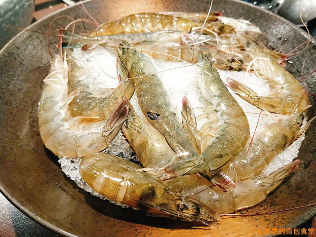 [食記] 苗栗竹南 - 連紀六今鍋物 海陸雙贏的超值饗宴 波士頓龍蝦活跳跳 A5黑毛和牛 安格斯黑牛入口即化 苗栗美食 苗栗火鍋