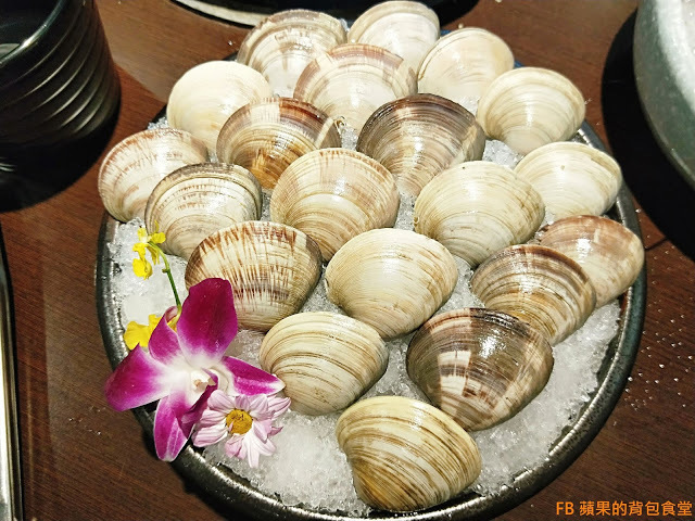 [食記] 苗栗竹南 - 連紀六今鍋物 海陸雙贏的超值饗宴 波士頓龍蝦活跳跳 A5黑毛和牛 安格斯黑牛入口即化 苗栗美食 苗栗火鍋