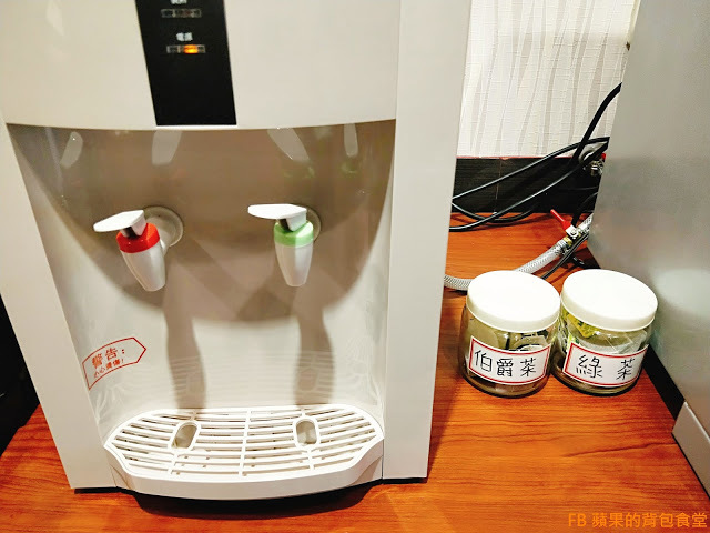 [食記] 苗栗竹南 - 連紀六今鍋物 海陸雙贏的超值饗宴 波士頓龍蝦活跳跳 A5黑毛和牛 安格斯黑牛入口即化 苗栗美食 苗栗火鍋