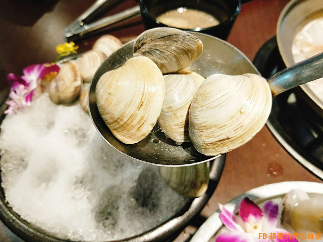 [食記] 苗栗竹南 - 連紀六今鍋物 海陸雙贏的超值饗宴 波士頓龍蝦活跳跳 A5黑毛和牛 安格斯黑牛入口即化 苗栗美食 苗栗火鍋