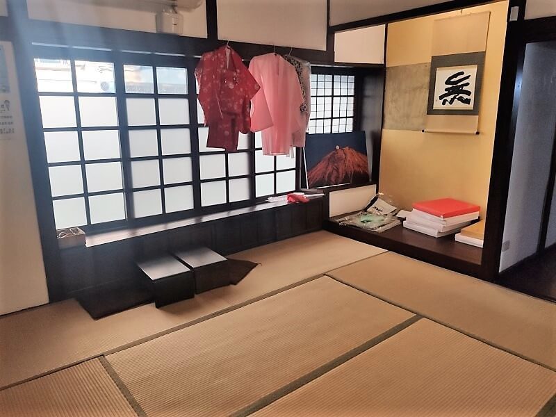 納涼屋 和室