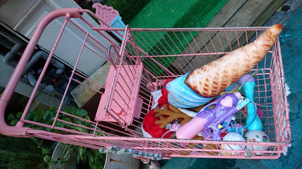 Uni Cone:台北~Uni Cone 魔法棒冰淇淋~美人魚、獨角獸、公主派對造型~超夢幻冰品~少女心大噴發~ Uni Cone:台北~Uni Cone 魔法棒冰淇淋~美人魚、獨角獸、公主派對造型~超夢幻冰品~少女心大噴發~