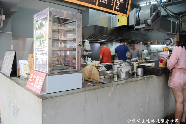 四海豆漿:創意口味蛋餅/飯糰/中山區早餐/近台北大學『興安四海豆漿』捷運南京復興站