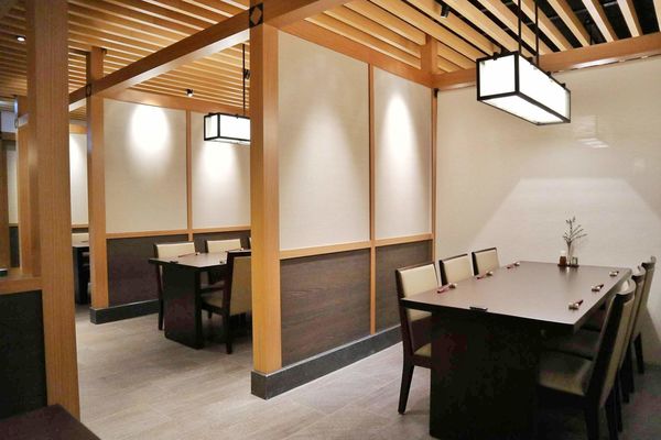 魚庒-日本百年鰻料理專門店