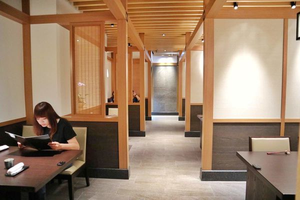 魚庒-日本百年鰻料理專門店