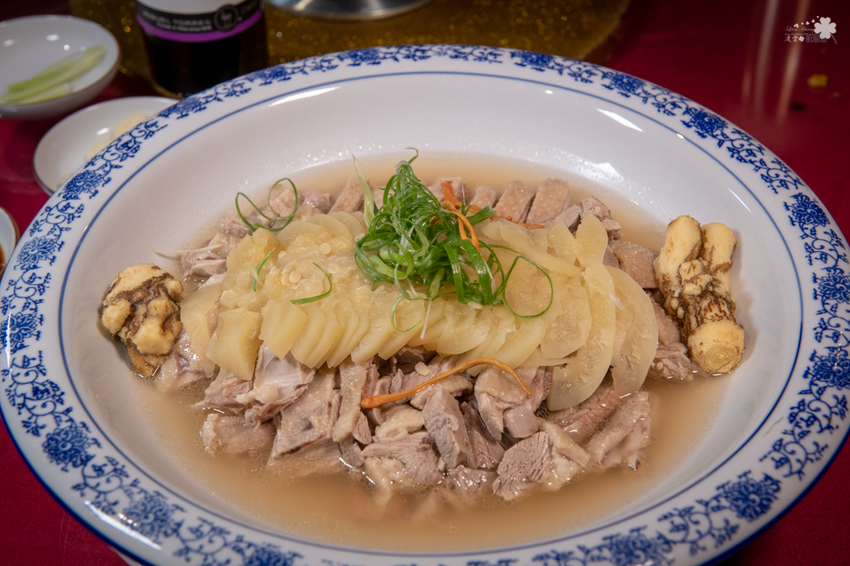 台北大安美食》南村｜私廚‧小酒棧 - 道地美味眷村菜 客制化時尚合菜 - 時空幻境 凌雲江海清