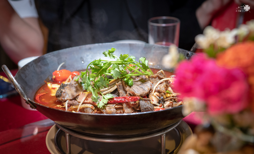 台北大安美食》南村｜私廚‧小酒棧 - 道地美味眷村菜 客制化時尚合菜 - 時空幻境 凌雲江海清