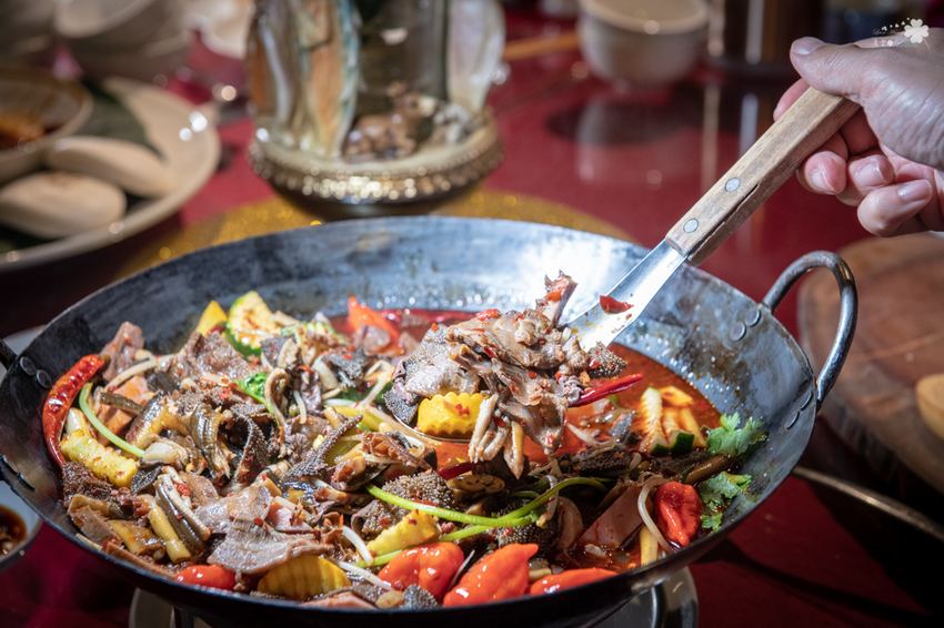 台北大安美食》南村｜私廚‧小酒棧 - 道地美味眷村菜 客制化時尚合菜 - 時空幻境 凌雲江海清