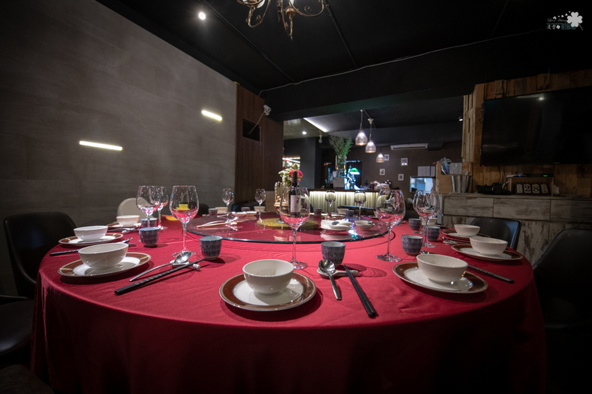 台北大安美食》南村｜私廚‧小酒棧 - 道地美味眷村菜 客制化時尚合菜 - 時空幻境 凌雲江海清