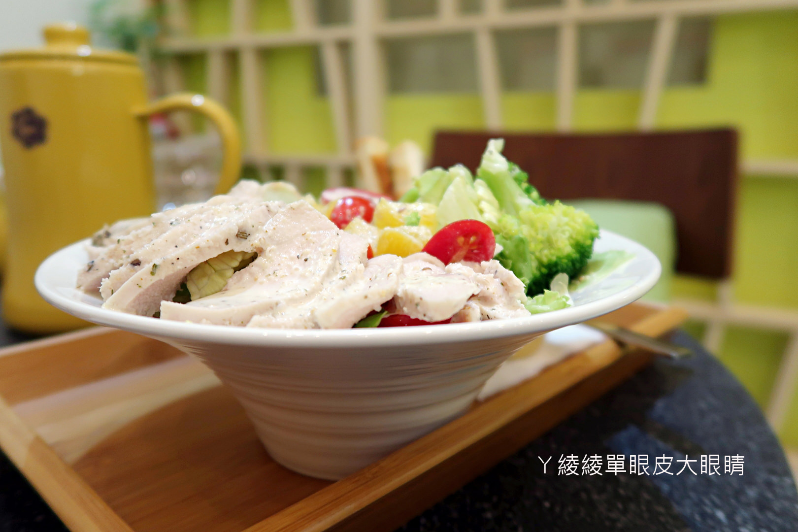 新竹喝咖啡推薦，浮誇系宮廷咖啡店：紫進咖啡