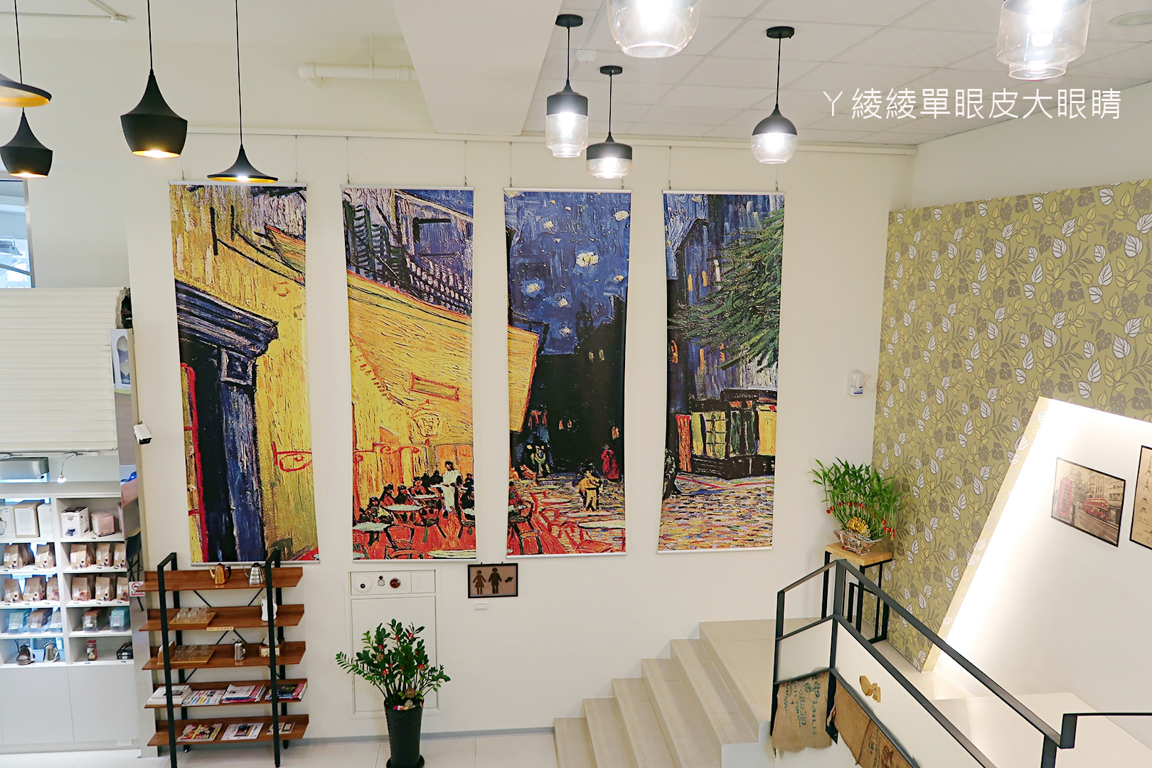 新竹喝咖啡推薦，浮誇系宮廷咖啡店：紫進咖啡