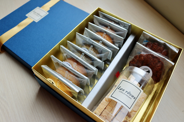 【宅配甜點】Les reves patisserieIMG_4032.jpg