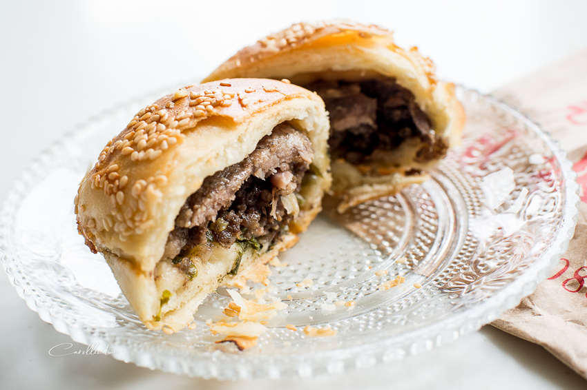 元祖胡椒餅 - 艋舺老龍山寺 古早味小吃 - 卡琳。摸魚兒趣