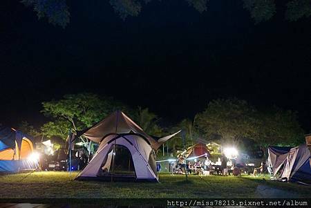 推薦台東露營的地方綺麗歌詩露營園區金剛山下消暑露營體驗射箭、釣魚、划船、玩溪水