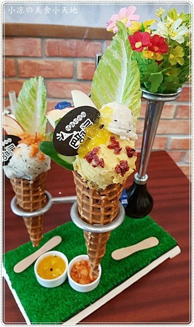 巴部屋工房(文心店):台中南屯』巴部屋 文心店║台中伴手禮首選,手工純鮮奶脆餅,輕食、現打水果冰沙,萌萌登場,還可以外送~