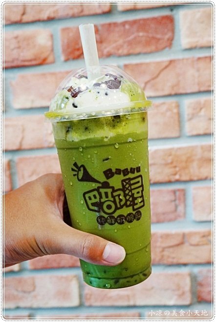 巴部屋工房(文心店):台中南屯』巴部屋 文心店║台中伴手禮首選,手工純鮮奶脆餅,輕食、現打水果冰沙,萌萌登場,還可以外送~