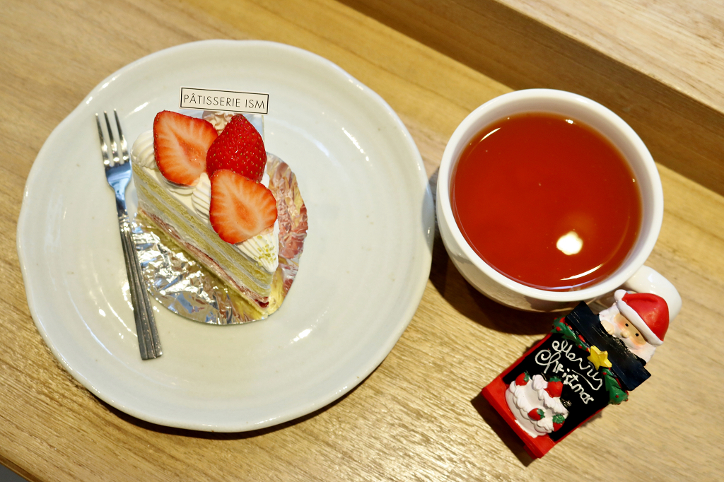 台北｜ISM 主義甜時(忠孝店) 日式職人完美手藝 達克瓦茲．草莓季限定甜點 - 奇奇一起玩樂趣