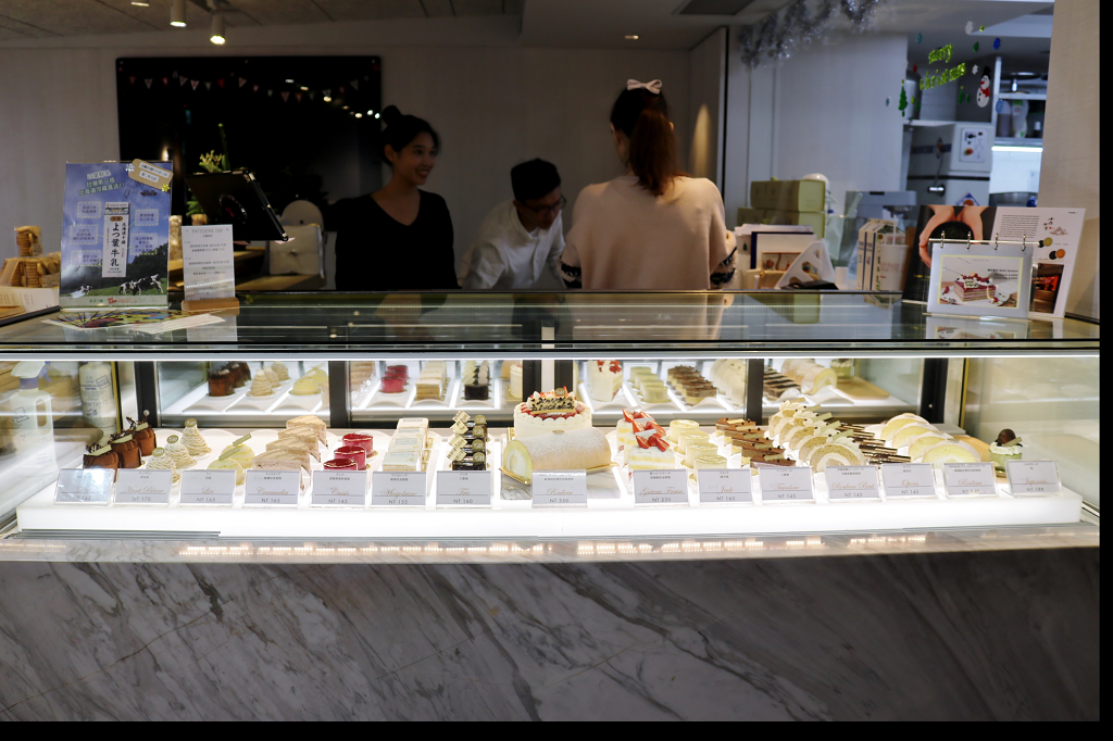 台北｜ISM 主義甜時(忠孝店) 日式職人完美手藝 達克瓦茲．草莓季限定甜點 - 奇奇一起玩樂趣