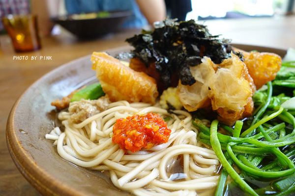 【台中蔬食】Vege Creek蔬河。隱身在綠園道巷內的美味蔬食滷味!