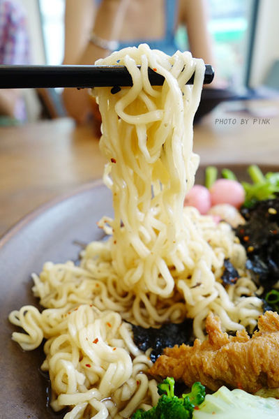 【台中蔬食】Vege Creek蔬河。隱身在綠園道巷內的美味蔬食滷味!